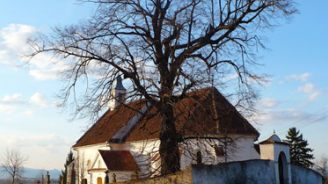 Roman catholic church Ghelinta