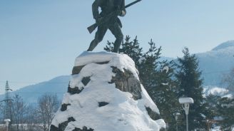 Monument Romania