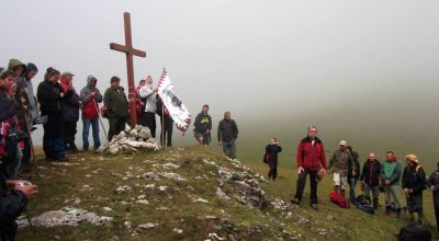 Kondra-Cross,  Naskalat Lunca de Jos