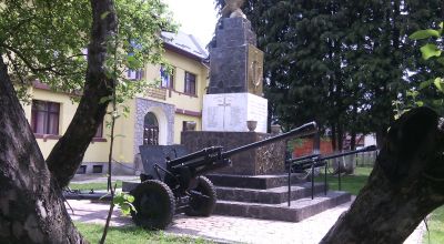 Heroic monument Moieciu de Jos