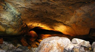 Coiba Mare cave Arieseni