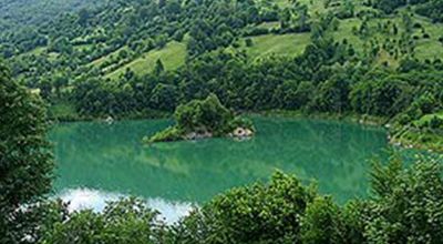 Lake Paltinoasa Valea Doftanei