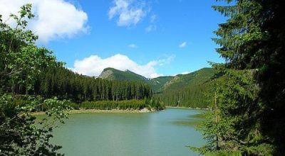 Lake Galbenu Ciunget