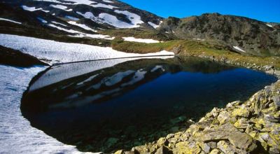 Lacul Îngheţat din Masivul Parâng Petroşani