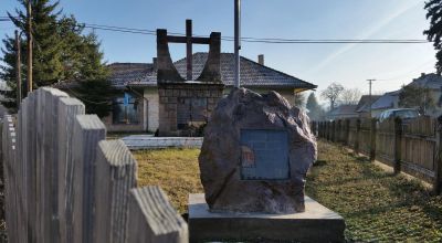 Monumentul Eroilor căzuţi în al Doilea Război Mondial Ojdula