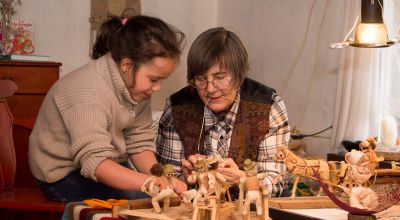 Szabó Erzsébet (Bimbi) - Sculptor de pănusă, grafician Ojdula