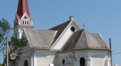 Die Kirche Herz-Jesu Siculeni