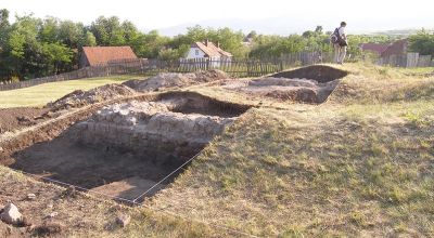 The remains of the Sándor Maison Mihaileni