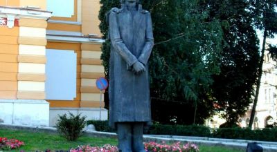 Statuia Lui Mihai Eminescu Cluj-Napoca