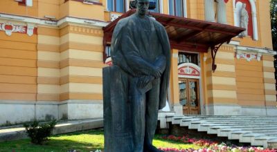 Statuia Lui Lucian Blaga Cluj-Napoca