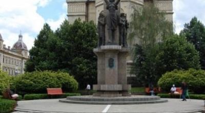 Monumentul Glorie Ostaşului Român Cluj-Napoca