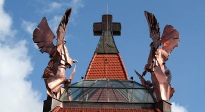 Die Millenium Kirche Miercurea Ciuc (Szekelerburg)