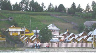 POPAS TURISTIC COMPLEX CASUTE VACANTA BAICU IZVORUL ALB Bicaz