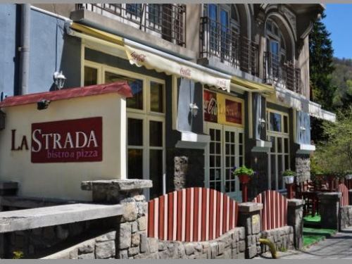 La Strada Bistro & Pizza Szinája