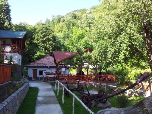 Piatra Mare Panzió Nehoiu