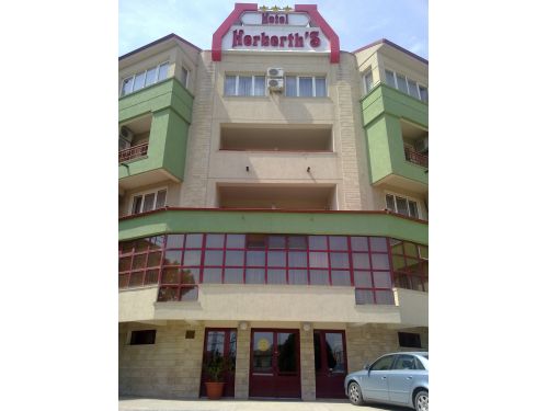 Herberths Hostel Ovidiu