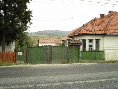 Páll Árpád Pottery Workshop Corund