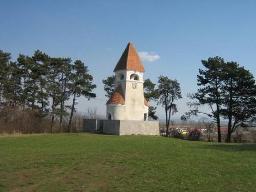 Monumentul Studenţilor Eroi Saşi Feldioara