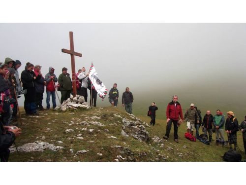 Kondra-Cross, Naskalat Lunca de Jos