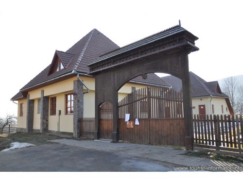 Casa Populară Bód Péter Cernat