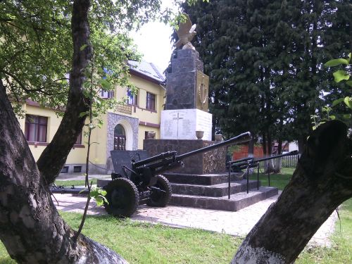 Heroic Monument Moieciu de Jos