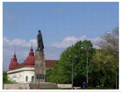 Das Denkmal Der Rumã¤Nischen Soldaten Oradea (Grosswardein)