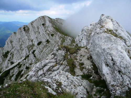 Căldării Ocolite Csúcs Moécs - Pestera