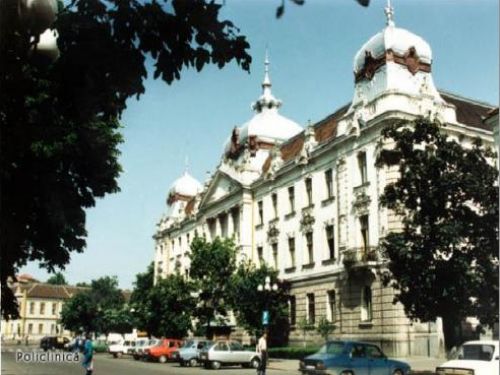 Der Palast Der Öffentlichen Finanzen Oradea (Grosswardein)