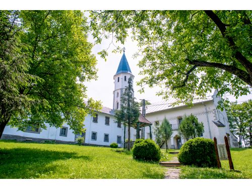 Mănăstirea Şi Biserica Franciscană Eremitu