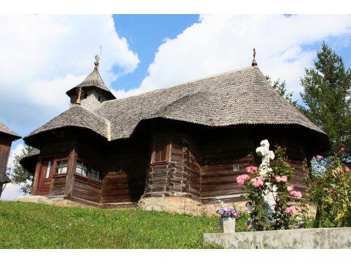 Église En Bois Dans Bicazu Ardelean - Pârâul Caprei Bicazu Ardelean