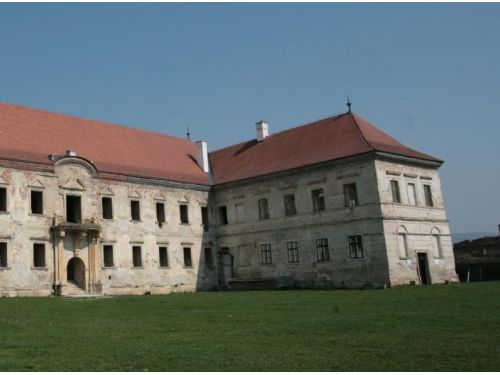 Bánffy Castle From Bontida Bonţida