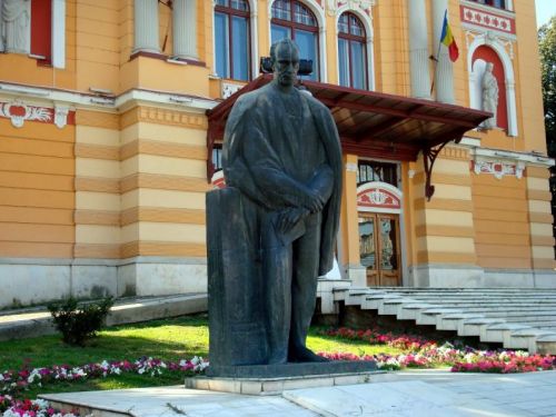 Statuia Lui Lucian Blaga Cluj-Napoca