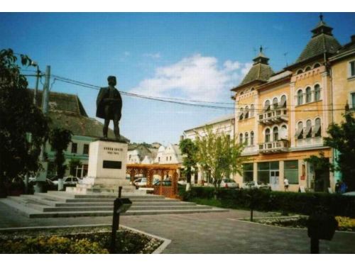 Statue D'avram Iancu, Turda Turda