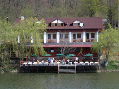 Lac Micesti Idegenforgalmi Panzió Tureni (Tordatúr)