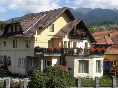 Casa Enescu Panzió Törcsvár - Porta