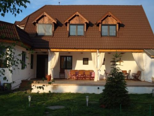 Lunca Popii Villa Buneşti (Szászbuda)